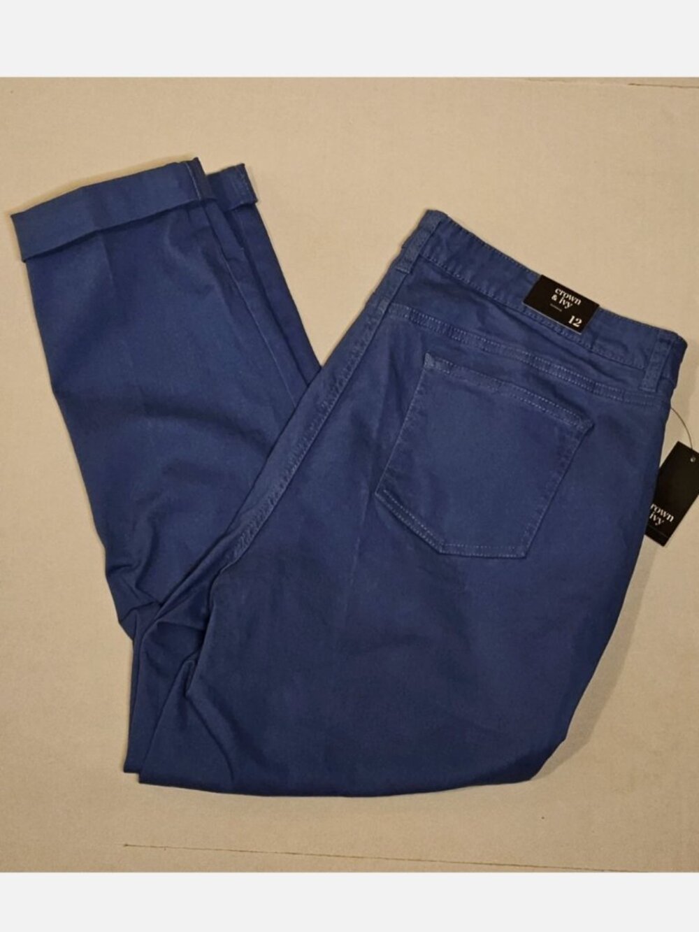 Crown & Ivy NWT Size 12 Cropped Cotton Twill Blue Pants. Cuffed leg
